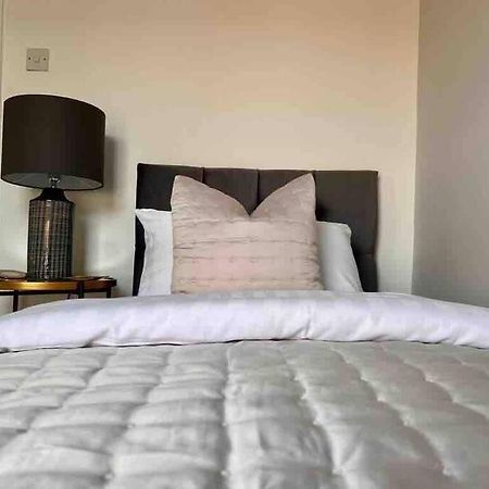 Anfield Home Sleeps 5 Close To Lfc Free Parking 利物浦 外观 照片
