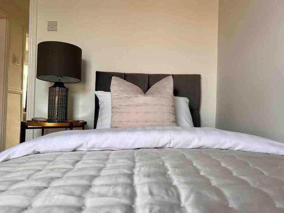 Anfield Home Sleeps 5 Close To Lfc Free Parking 利物浦 外观 照片