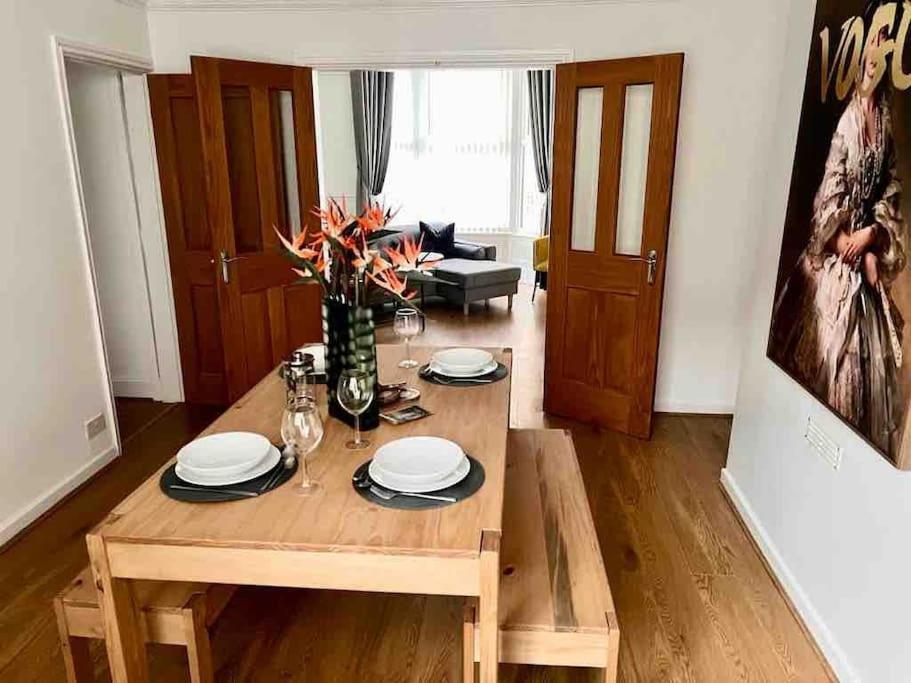 Anfield Home Sleeps 5 Close To Lfc Free Parking 利物浦 外观 照片