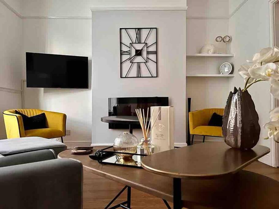 Anfield Home Sleeps 5 Close To Lfc Free Parking 利物浦 外观 照片
