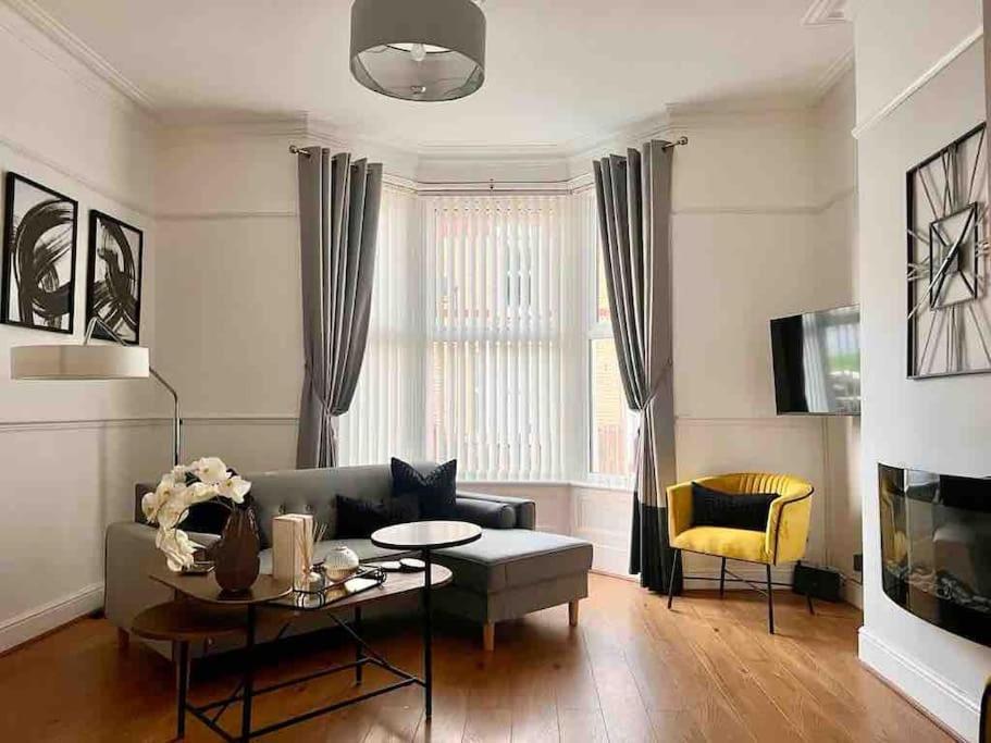 Anfield Home Sleeps 5 Close To Lfc Free Parking 利物浦 外观 照片